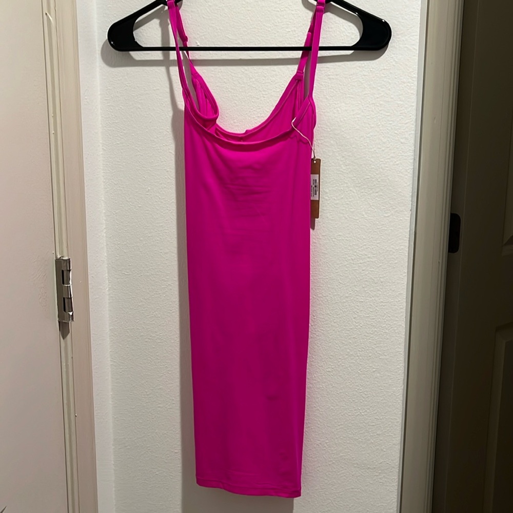 Pink Skims Slip